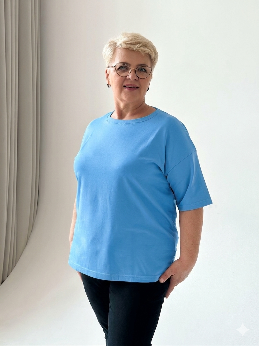 A casual, loose-fitting t-shirt with dropped shoulders.
